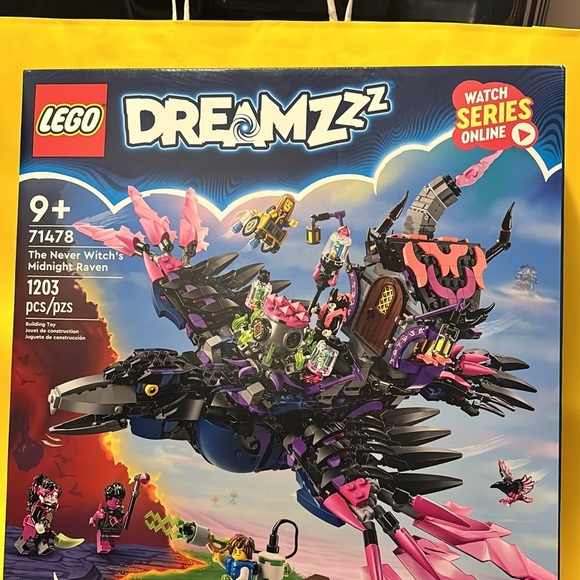LEGO DREAMZzz The Never Witch's Midnight Raven Building Set - Picture 1 of 1
